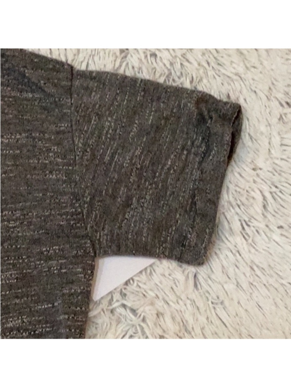 Mudd Boxy V-Neck Hacci Tee Gray Marled High Low Slit Hem Top Size Large - Picture 10 of 14